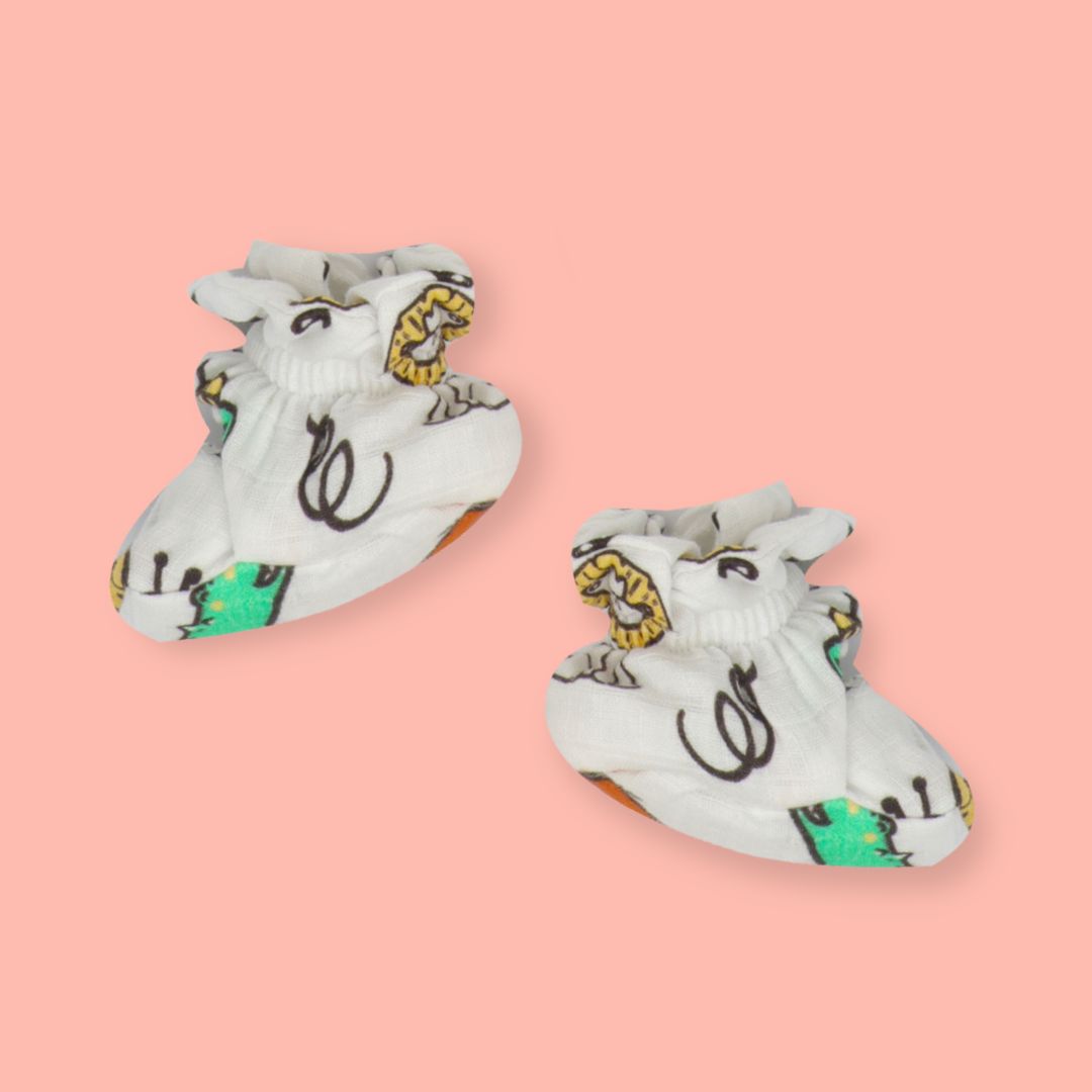 Flora Pixels - Muslin Cap, Mittens and Booties