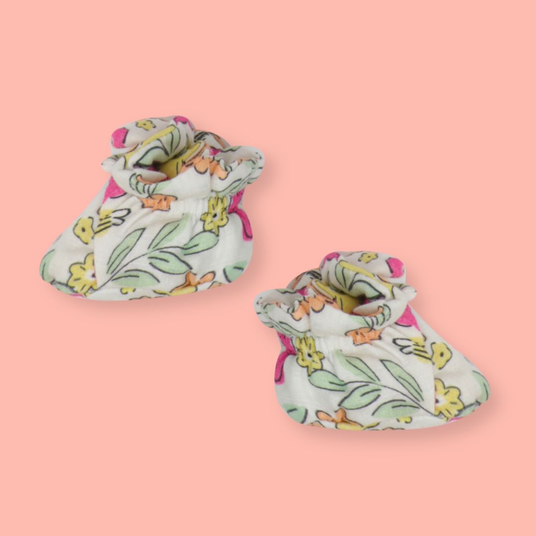 Flora Pixels - Muslin Cap, Mittens and Booties