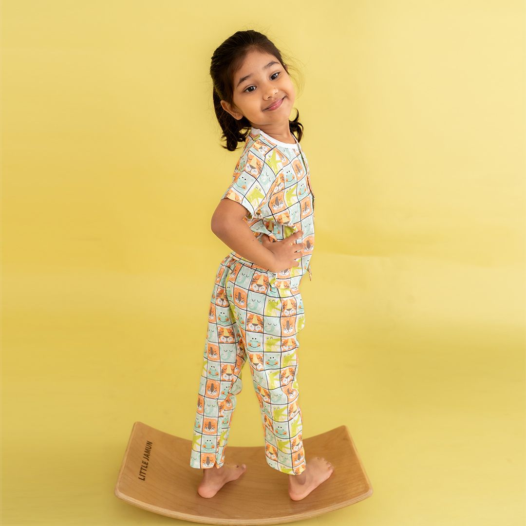 Toucan Punch - Muslin Sleep Suit for babies and kids (Unisex)