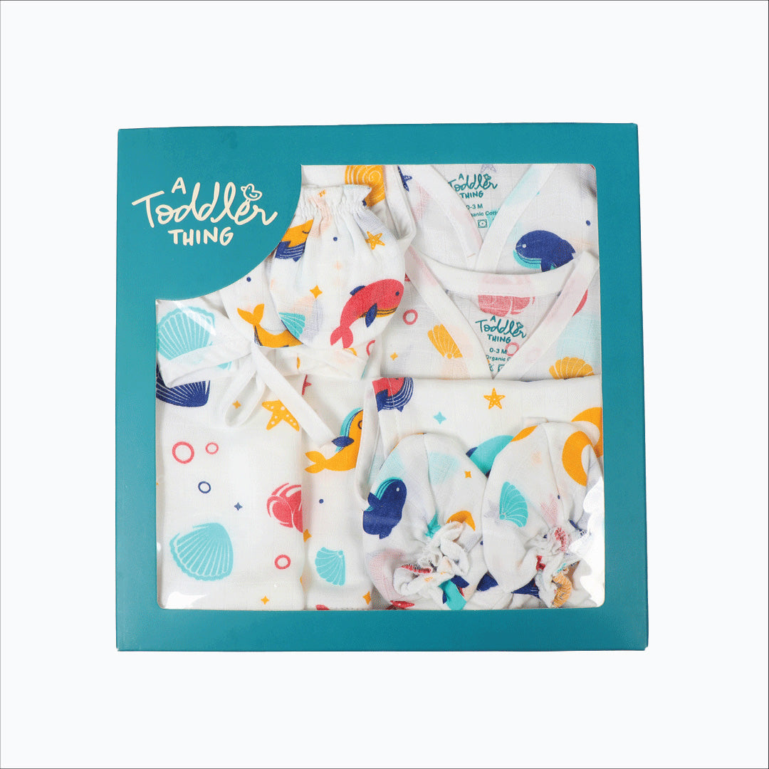 Muslin 8 Piece Gift Set (0-3 Months)