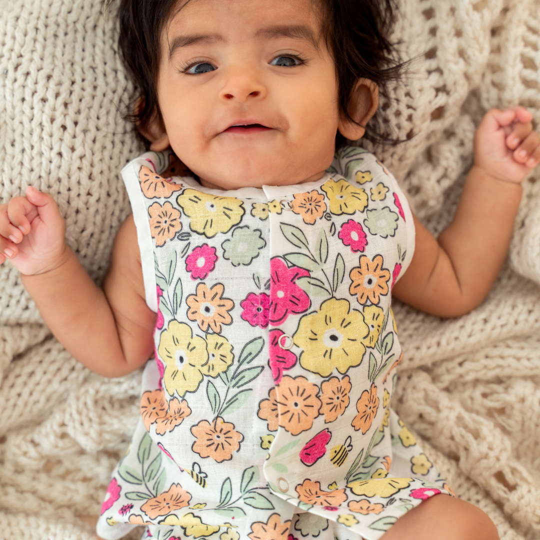 Hello Zoodle Shores - Muslin 32 Piece Baby Shower Kit