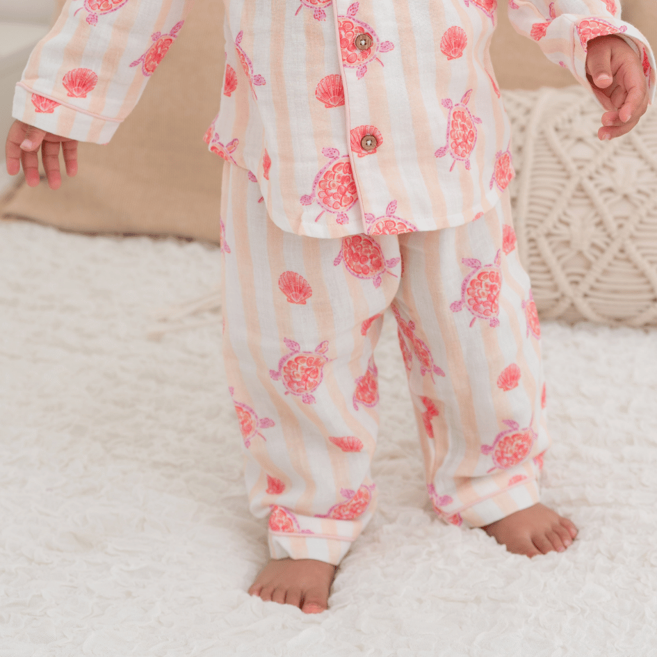 Avo Cuddle - Double Muslin Sleepsuit